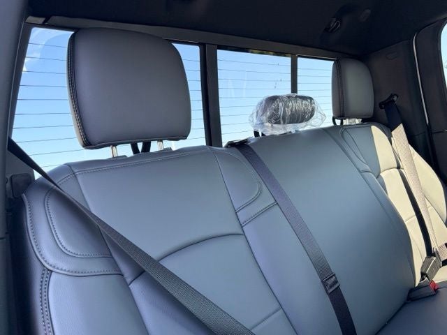 2027 RAM Ram 3500 RAM 3500 TRADESMAN CREW CAB 4X4 8' BOX