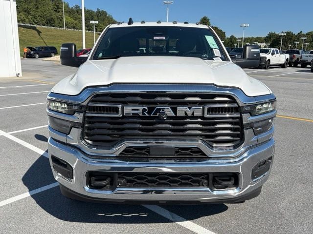 2027 RAM Ram 3500 RAM 3500 TRADESMAN CREW CAB 4X4 8' BOX