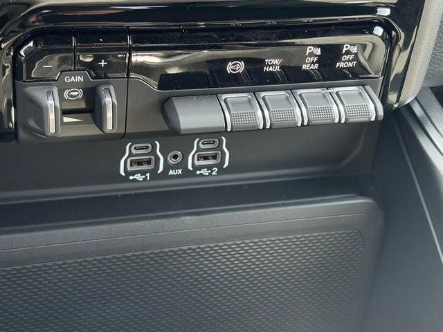 2026 RAM Ram 3500 RAM 3500 BIG HORN CREW CAB 4X4 8' BOX