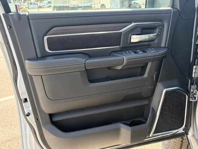 2026 RAM Ram 3500 RAM 3500 LARAMIE CREW CAB 4X4 8' BOX