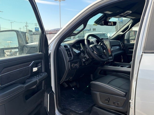 2026 RAM Ram 3500 RAM 3500 LARAMIE CREW CAB 4X4 8' BOX