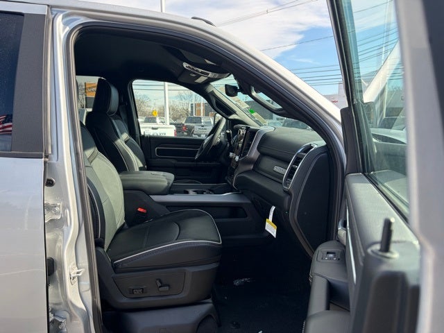 2026 RAM Ram 3500 RAM 3500 LARAMIE CREW CAB 4X4 8' BOX