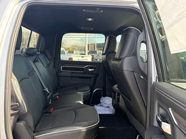 2026 RAM Ram 3500 RAM 3500 LARAMIE CREW CAB 4X4 8' BOX