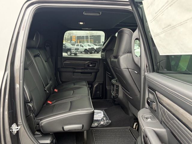 2026 RAM Ram 3500 RAM 3500 LIMITED MEGA CAB 4X4 6'4' BOX