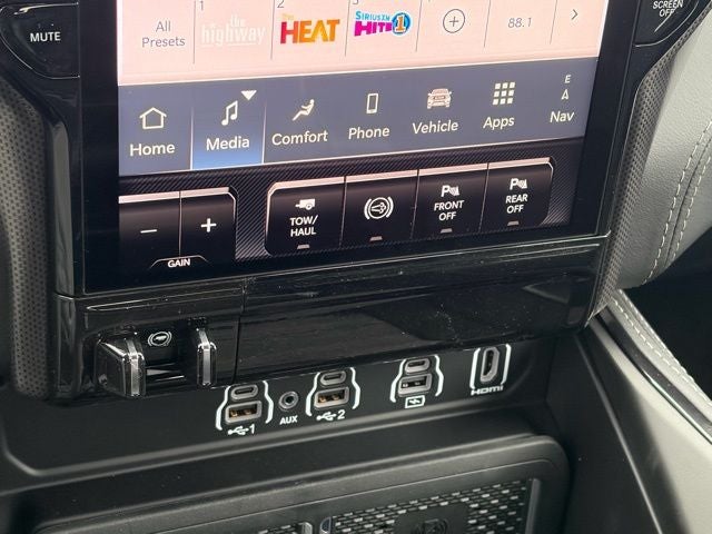 2026 RAM Ram 3500 RAM 3500 LIMITED MEGA CAB 4X4 6'4' BOX