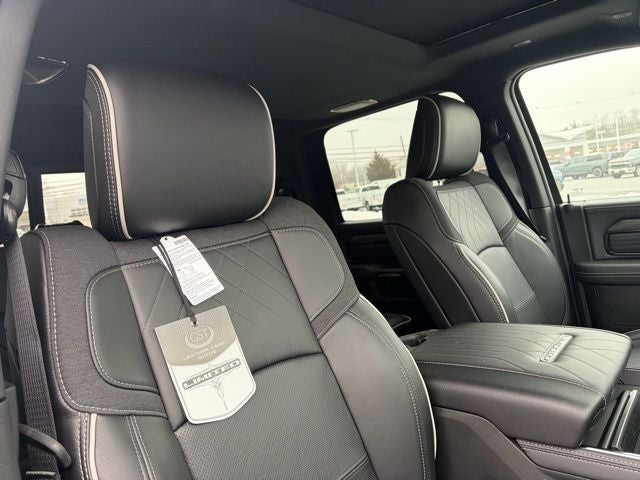 2026 RAM Ram 3500 RAM 3500 LIMITED MEGA CAB 4X4 6'4' BOX