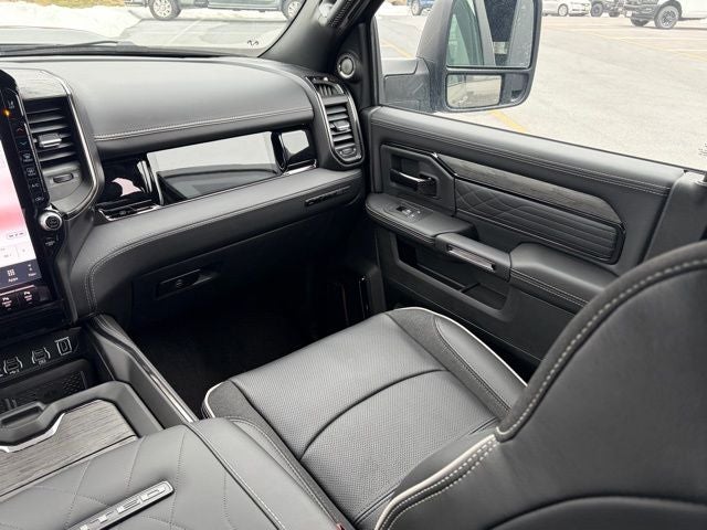 2026 RAM Ram 3500 RAM 3500 LIMITED MEGA CAB 4X4 6'4' BOX