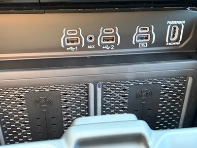 2027 RAM Ram 3500 RAM 3500 LIMITED MEGA CAB 4X4 6'4' BOX