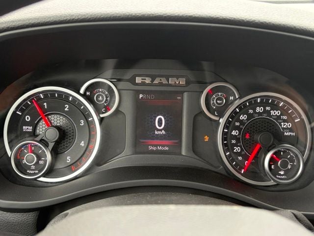 2026 RAM Ram 2500 RAM 2500 BLACK EXPRESS CREW CAB 4X4 6'4' BOX
