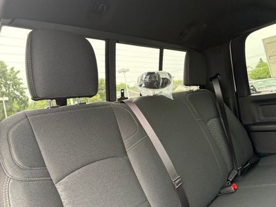 2026 RAM Ram 2500 RAM 2500 BLACK EXPRESS CREW CAB 4X4 6'4' BOX
