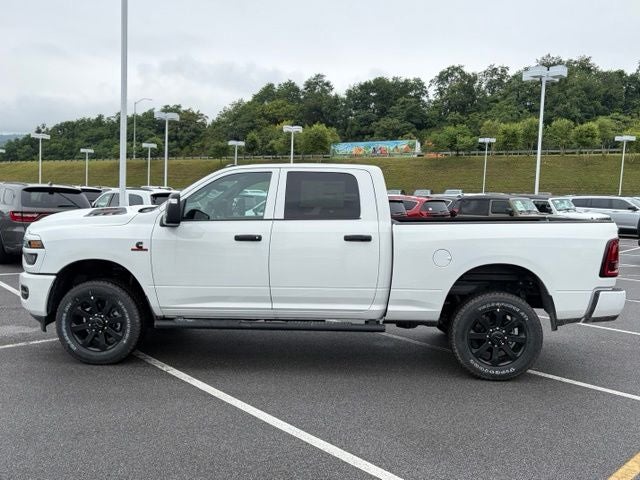 2026 RAM Ram 2500 RAM 2500 BLACK EXPRESS CREW CAB 4X4 6'4' BOX