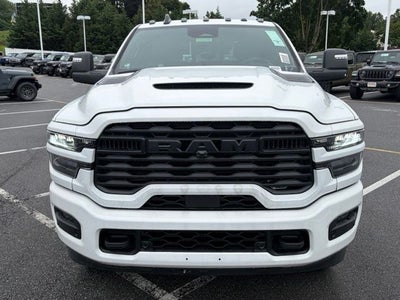 2026 RAM Ram 2500 RAM 2500 BLACK EXPRESS CREW CAB 4X4 6'4' BOX