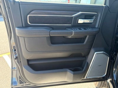 2027 RAM Ram 3500 RAM 3500 LARAMIE CREW CAB 4X4 8' BOX
