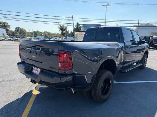 2027 RAM Ram 3500 RAM 3500 LARAMIE CREW CAB 4X4 8' BOX