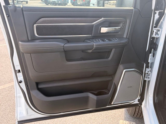 2026 RAM Ram 3500 RAM 3500 LARAMIE MEGA CAB 4X4 6'4' BOX