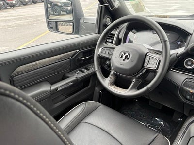 2026 RAM Ram 3500 RAM 3500 LIMITED CREW CAB 4X4 8' BOX