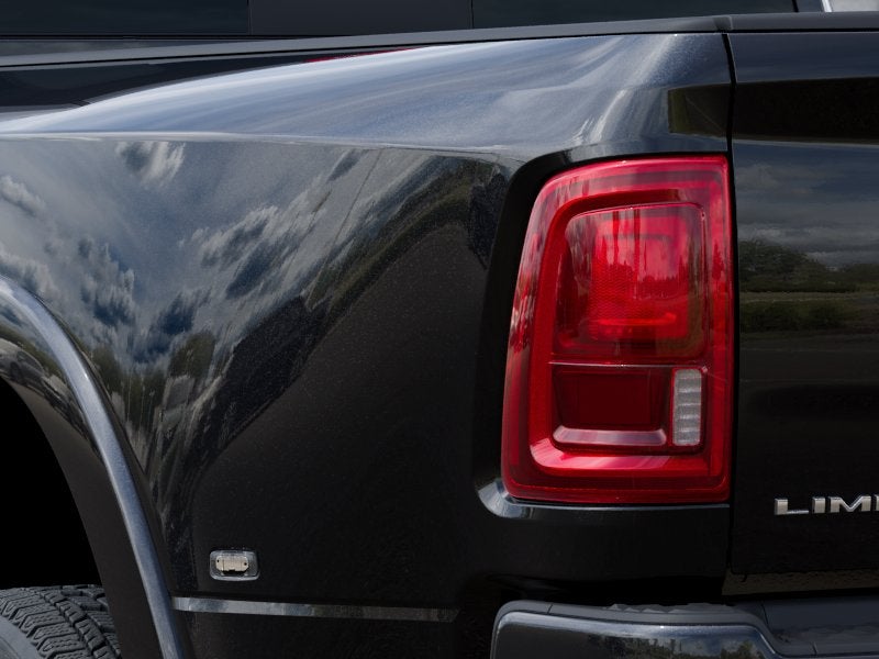 2026 RAM Ram 3500 RAM 3500 LIMITED CREW CAB 4X4 8' BOX