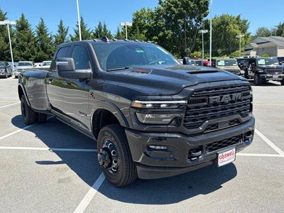 2026 RAM Ram 3500 RAM 3500 LIMITED CREW CAB 4X4 8' BOX