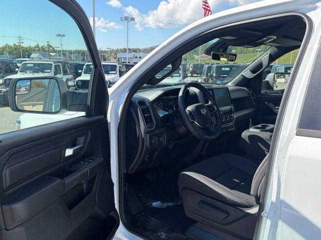 2027 RAM Ram 1500 RAM 1500 TRADESMAN CREW CAB 4X4 5'7' BOX