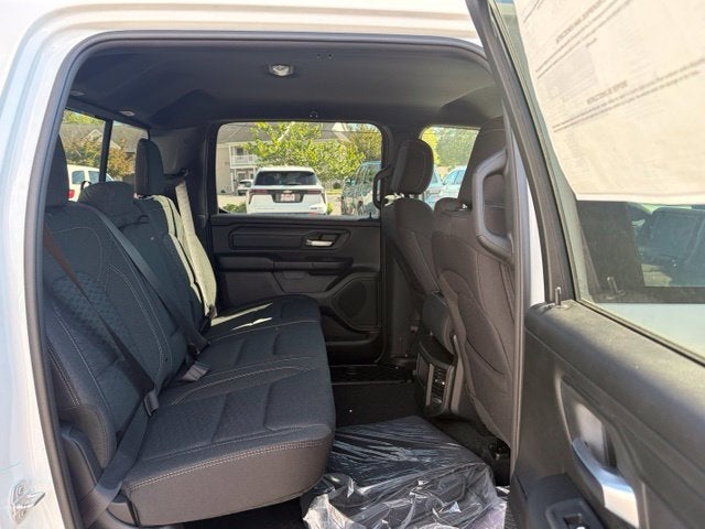 2027 RAM Ram 1500 RAM 1500 TRADESMAN CREW CAB 4X4 5'7' BOX