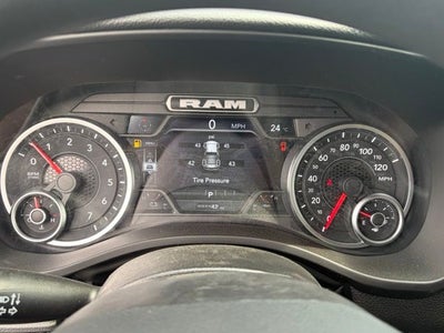 2026 RAM Ram 1500 RAM 1500 EXPRESS CREW CAB 4X4 5'7' BOX