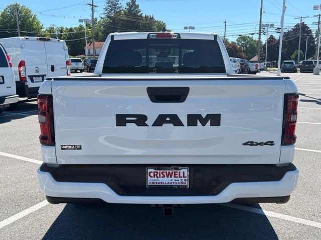 2026 RAM Ram 1500 RAM 1500 EXPRESS CREW CAB 4X4 5'7' BOX