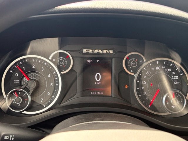 2027 RAM Ram 1500 RAM 1500 TRADESMAN CREW CAB 4X4 5'7' BOX