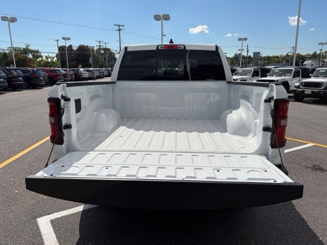 2027 RAM Ram 1500 RAM 1500 TRADESMAN CREW CAB 4X4 5'7' BOX