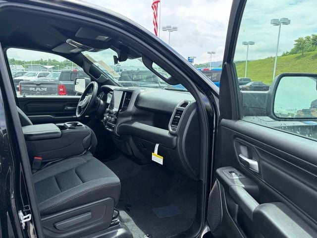 2026 RAM Ram 1500 RAM 1500 TRADESMAN CREW CAB 4X4 5'7' BOX