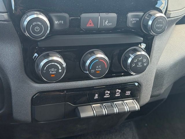 2026 RAM Ram 1500 RAM 1500 TRADESMAN CREW CAB 4X4 5'7' BOX