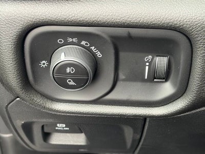 2026 RAM Ram 1500 RAM 1500 EXPRESS CREW CAB 4X4 5'7' BOX