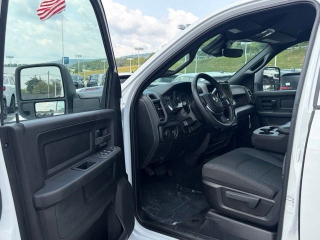 2026 RAM Ram 2500 RAM 2500 BLACK EXPRESS CREW CAB 4X4 6'4' BOX