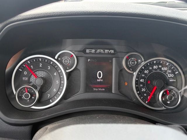 2026 RAM Ram 2500 RAM 2500 BLACK EXPRESS CREW CAB 4X4 6'4' BOX