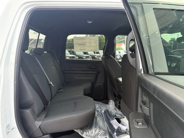2026 RAM Ram 2500 RAM 2500 BLACK EXPRESS CREW CAB 4X4 6'4' BOX
