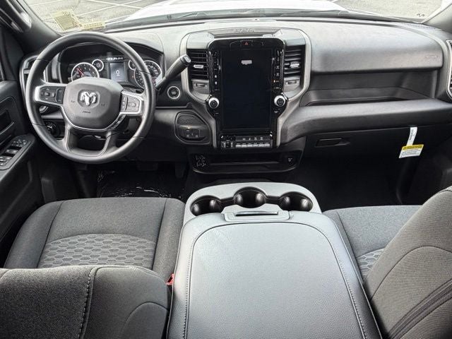 2026 RAM Ram 2500 RAM 2500 BLACK EXPRESS CREW CAB 4X4 6'4' BOX