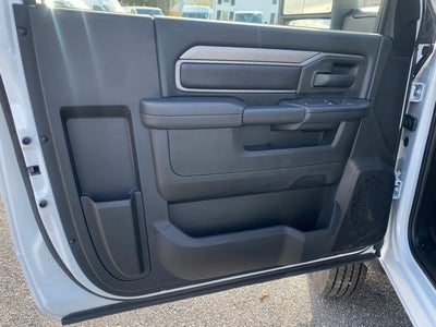 2026 RAM Ram 5500 Chassis Cab RAM 5500 TRADESMAN CHASSIS REGULAR CAB 4X4 60' CA