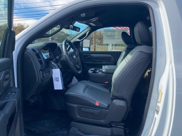 2026 RAM Ram 5500 Chassis Cab RAM 5500 TRADESMAN CHASSIS REGULAR CAB 4X4 60' CA