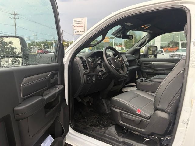 2026 RAM Ram 5500 Chassis Cab RAM 5500 TRADESMAN CHASSIS REGULAR CAB 4X4 84' CA
