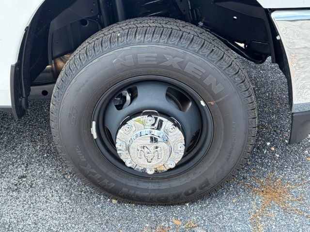 2026 RAM Ram 3500 Chassis Cab RAM 3500 TRADESMAN CHASSIS REGULAR CAB 4X4 84' CA