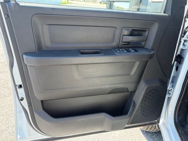2026 RAM Ram 3500 Chassis Cab RAM 3500 TRADESMAN CREW CAB CHASSIS 4X4 60' CA