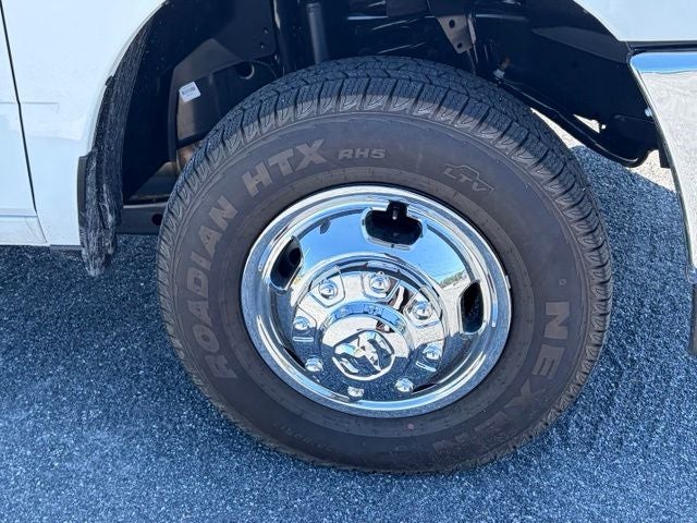 2026 RAM Ram 3500 Chassis Cab RAM 3500 TRADESMAN CREW CAB CHASSIS 4X4 60' CA