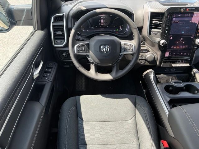 2026 RAM Ram 1500 RAM 1500 BIG HORN QUAD CAB 4X4 6'4' BOX