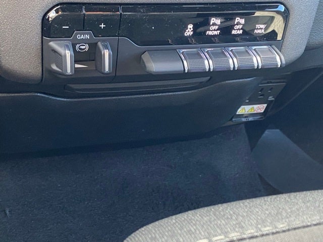 2026 RAM Ram 1500 RAM 1500 TRADESMAN QUAD CAB 4X4 6'4' BOX