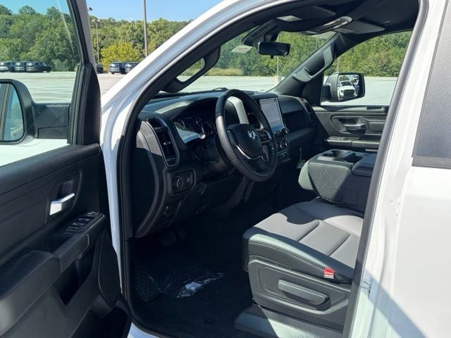 2027 RAM Ram 1500 RAM 1500 TRADESMAN CREW CAB 4X4 5'7' BOX