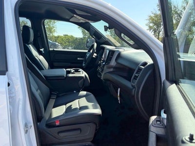 2027 RAM Ram 1500 RAM 1500 TRADESMAN CREW CAB 4X4 5'7' BOX