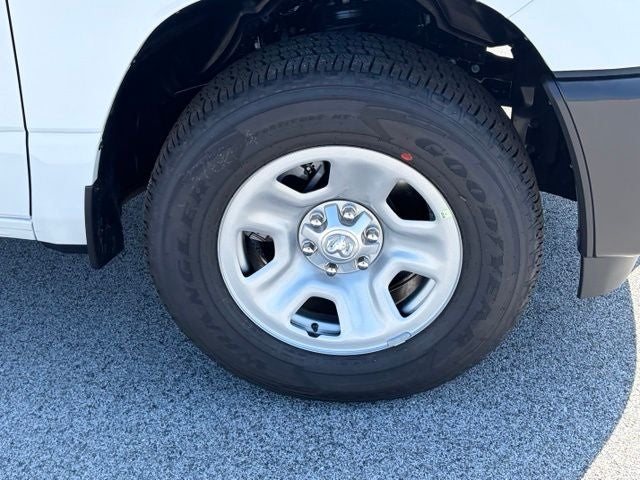 2027 RAM Ram 1500 RAM 1500 TRADESMAN CREW CAB 4X4 5'7' BOX