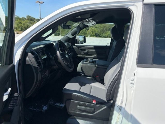 2027 RAM Ram 1500 RAM 1500 TRADESMAN CREW CAB 4X4 5'7' BOX