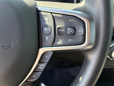 2027 RAM Ram 1500 RAM 1500 TRADESMAN CREW CAB 4X4 5'7' BOX