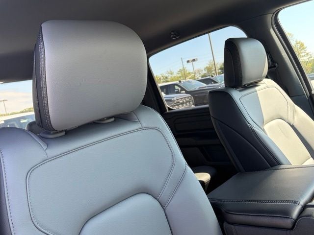 2027 RAM Ram 1500 RAM 1500 TRADESMAN CREW CAB 4X4 5'7' BOX
