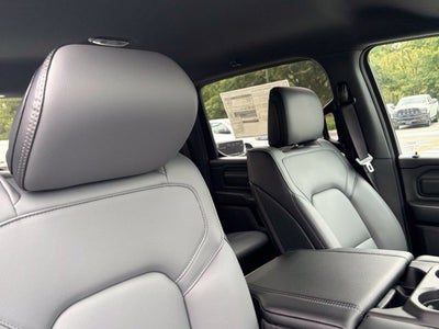 2027 RAM Ram 1500 RAM 1500 TRADESMAN CREW CAB 4X4 5'7' BOX